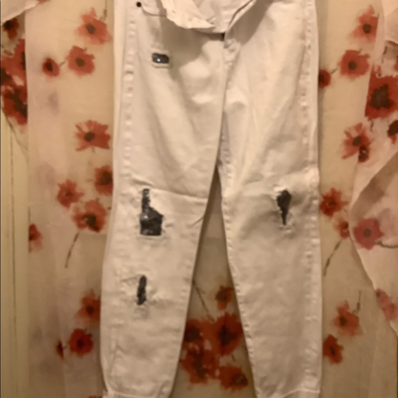 Jeans - Picture 2 of 5